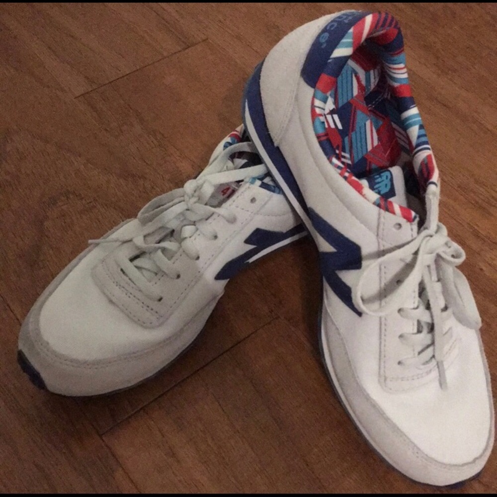 Women’s New Balance 410 Sneakers/Shoes